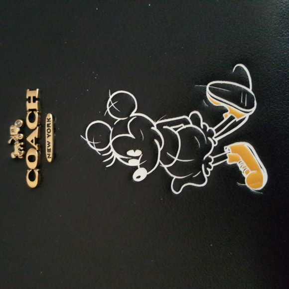 COACH MICKEY MOUSE WALLET - Picture 5 of 11